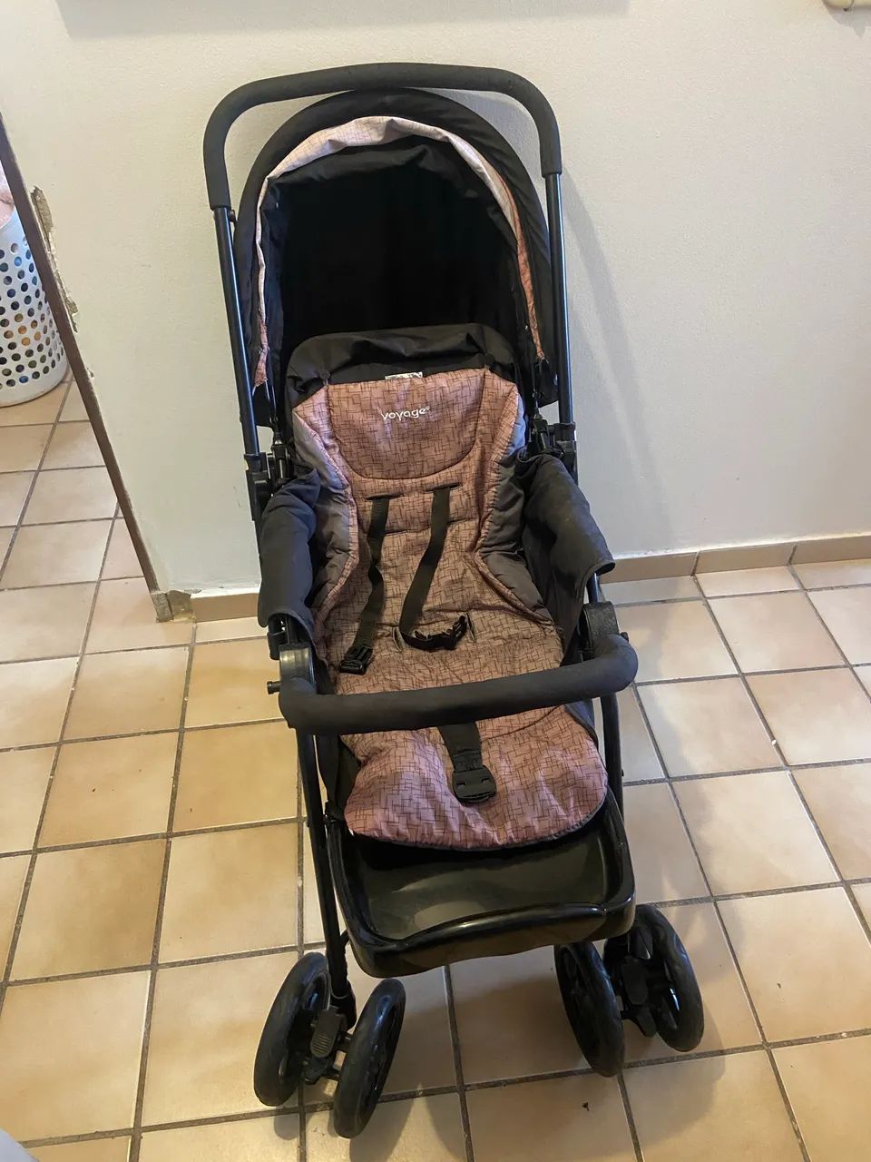 Carrinho de bebê e bebe conforto - Foto 2