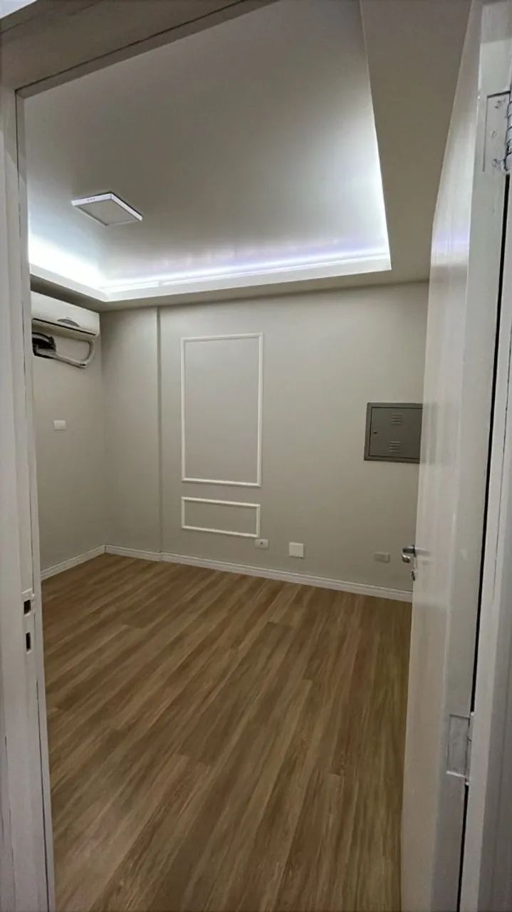 Sala comercial a venda no Centro
