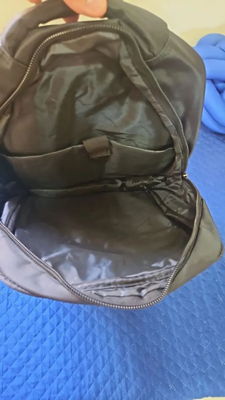 Mochila Com diversos Bolsos  - Foto 3