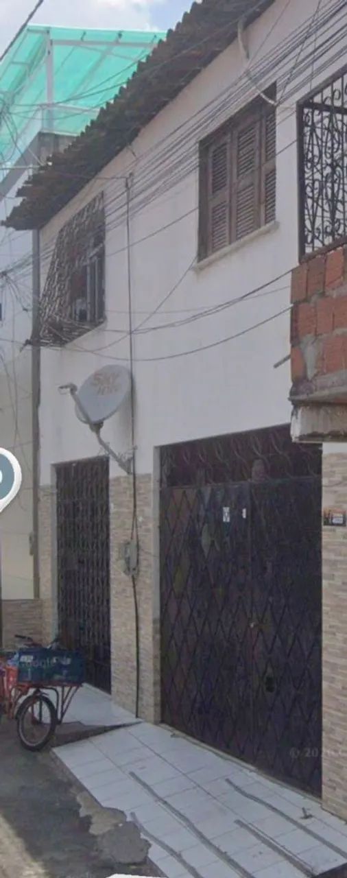 Vendo 2 casas bairro Pici - 150 mil
