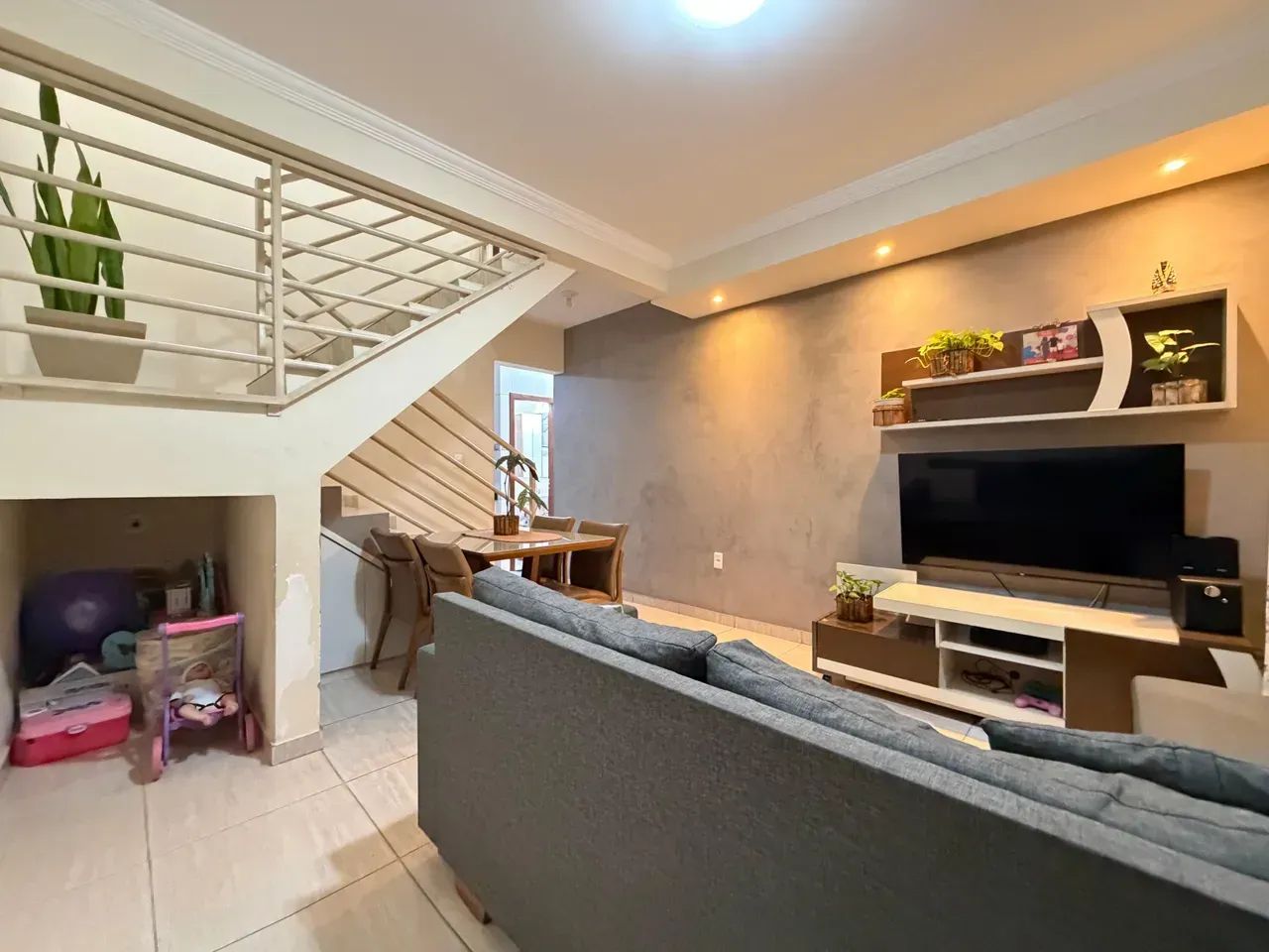 Casa com 2 quartos 2 banheiros 2 vagas - Foto 3