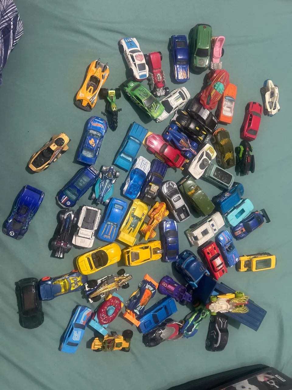 Vendo carrinhos hot wheels - Foto 2