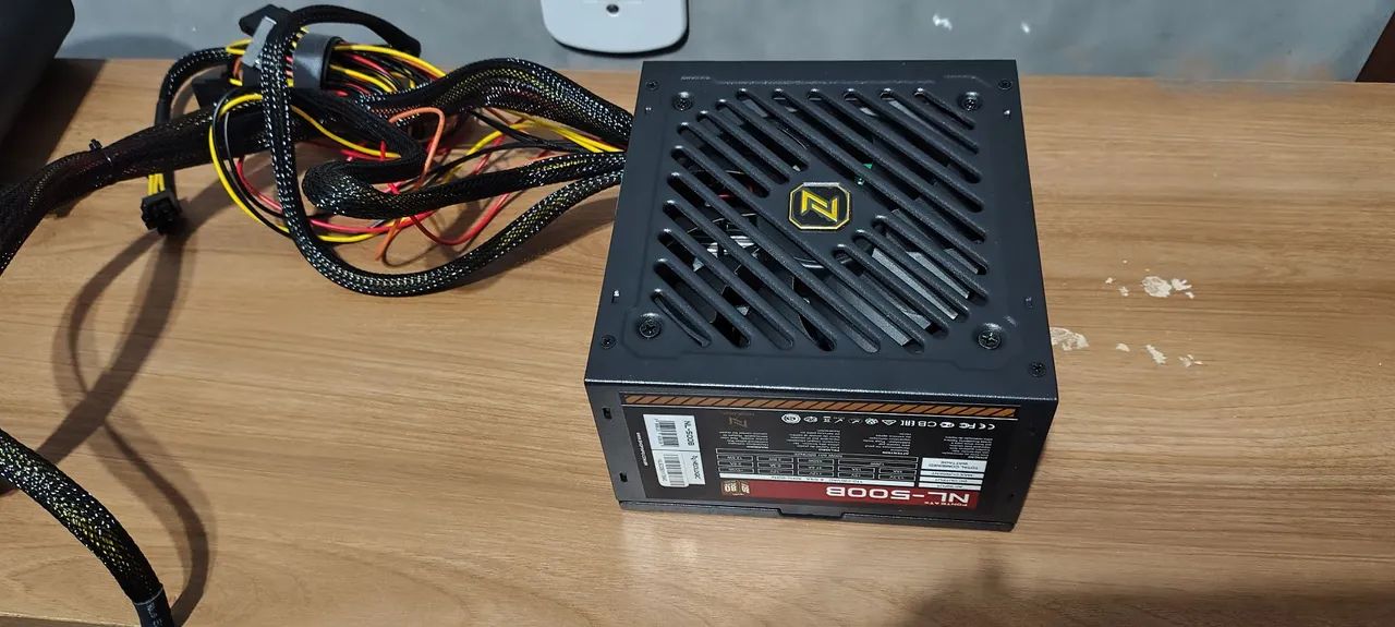Fonte de Alimentação PC 500W NL-500B 80 Plus - Estado de Nova