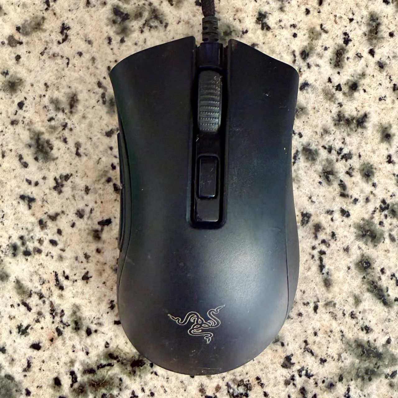 MOUSE GAMER RAZER DEATHADDER MINI V2 POUCO USADO - Foto 2