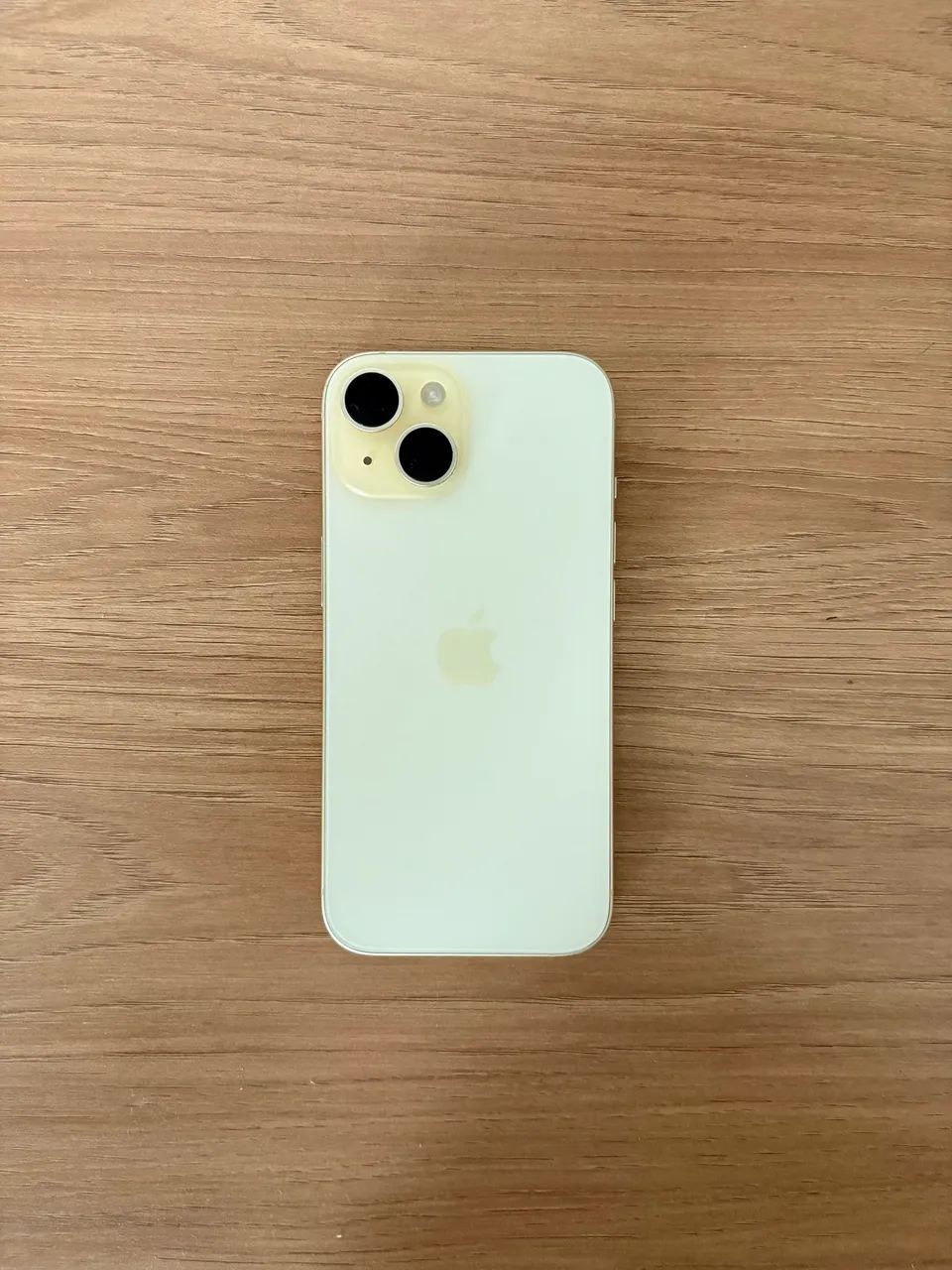 Iphone 15 128gb amarelo - Foto 2