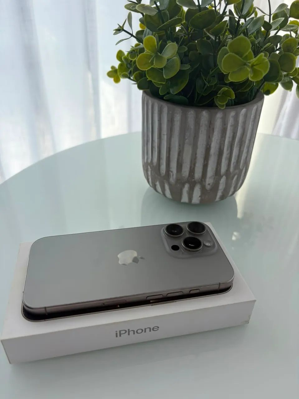 iPhone 16 Pro 128GB (Titanium) - Foto 3