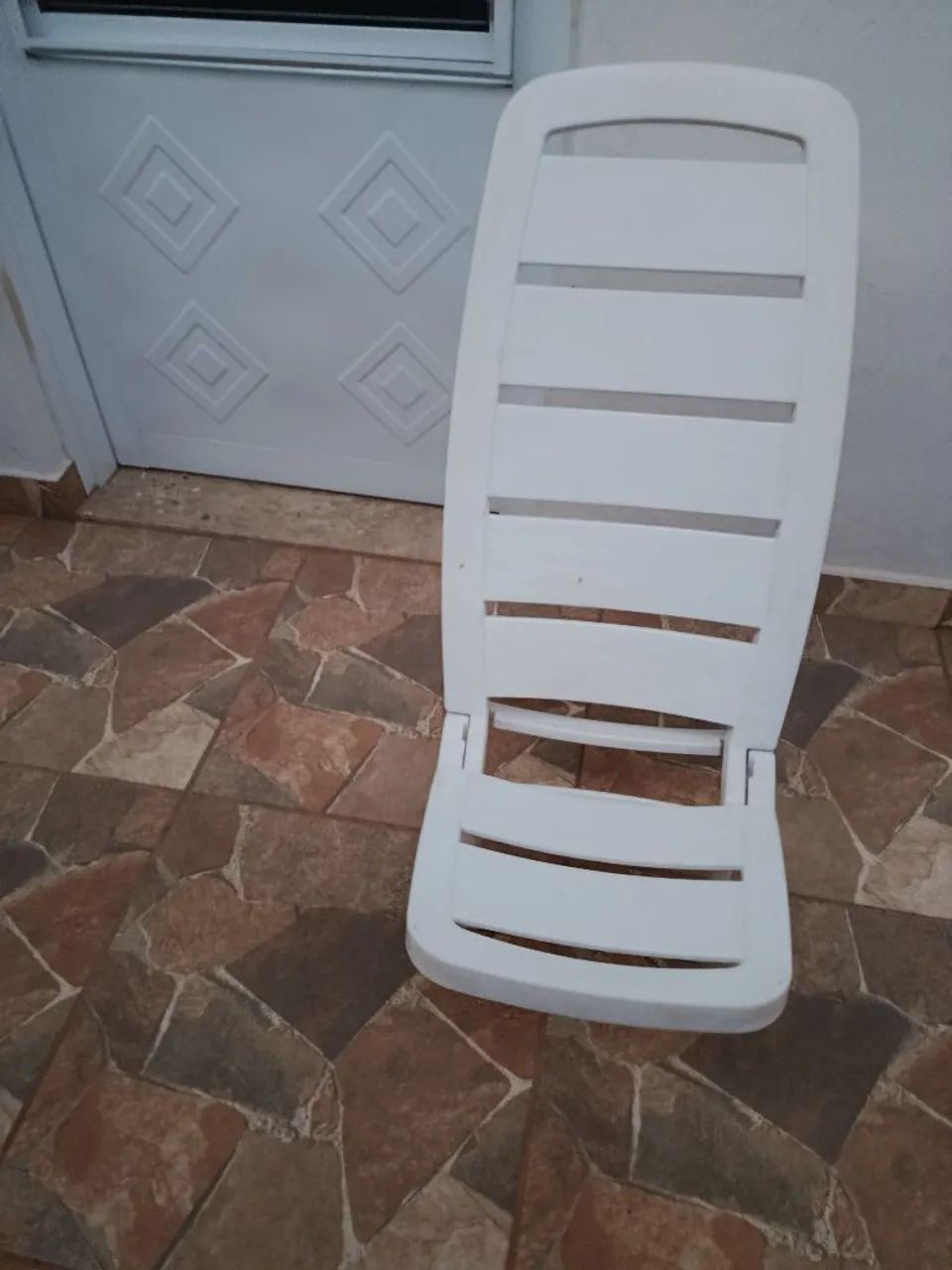 Cadeira plástica dobrável infantil  - Foto 3