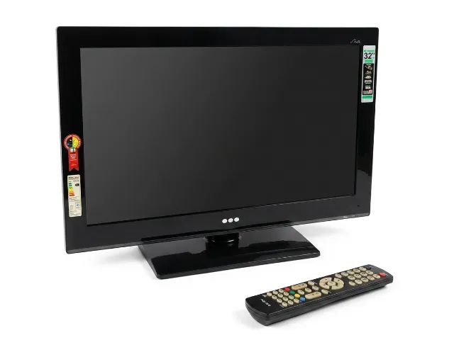 TV LCD 32" CCE Stile D3201 - Perfeito Estado (Com Base e Controle)