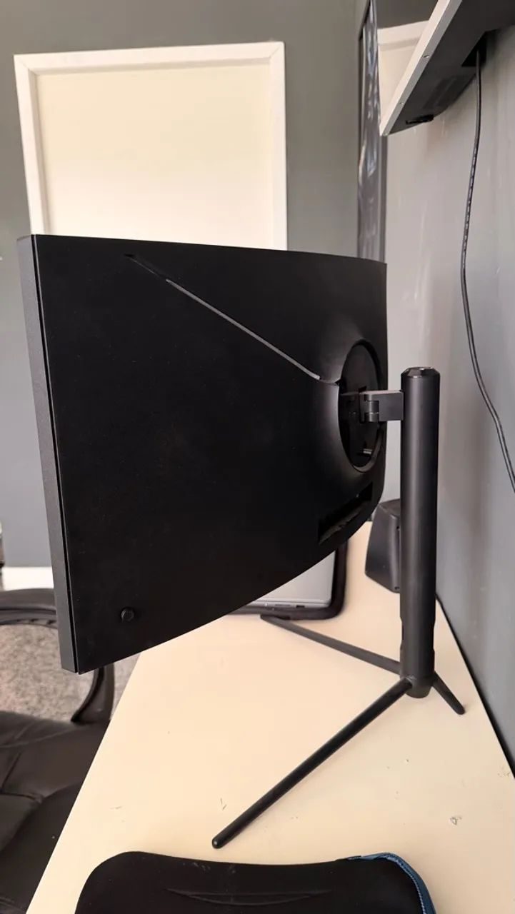 Monitor Gamer 30 polegadas Ultrawide Curvo 200hz - Foto 3