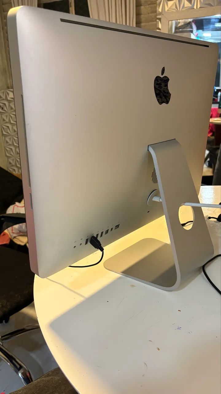 iMac 21.5 2010 - Core i5 / 8Gb - Computadores e Desktops - Centro