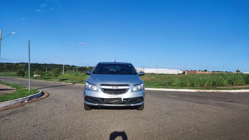 Chevrolet Prisma PRISMA Sed. LT 1.0 8V FlexPower 4p 2013