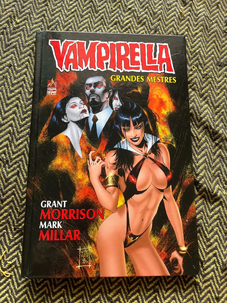 Vampirella por Grant Morrison