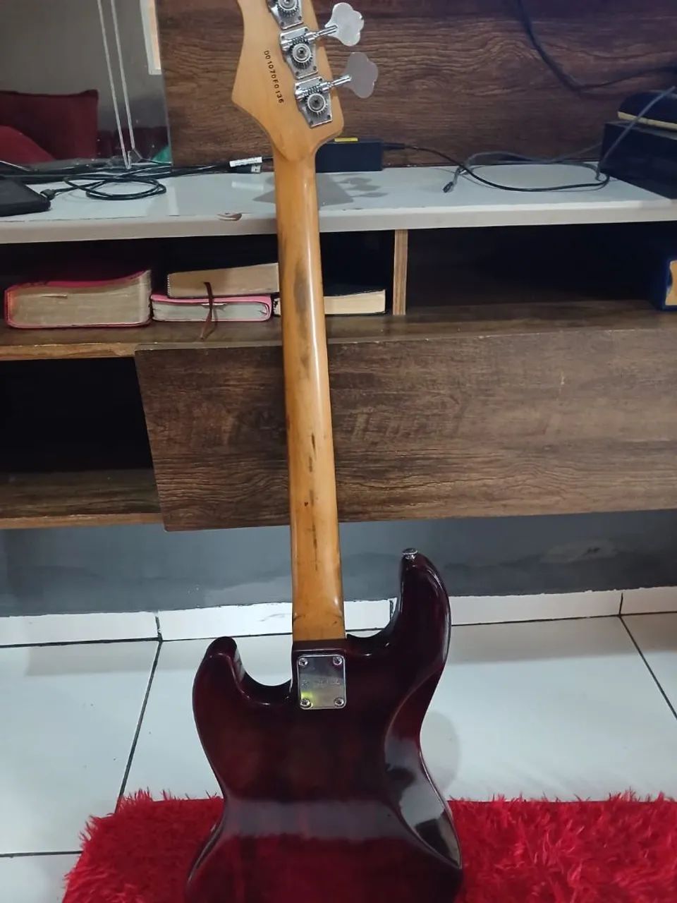 Vendo baixo 4 cordas  - Foto 3