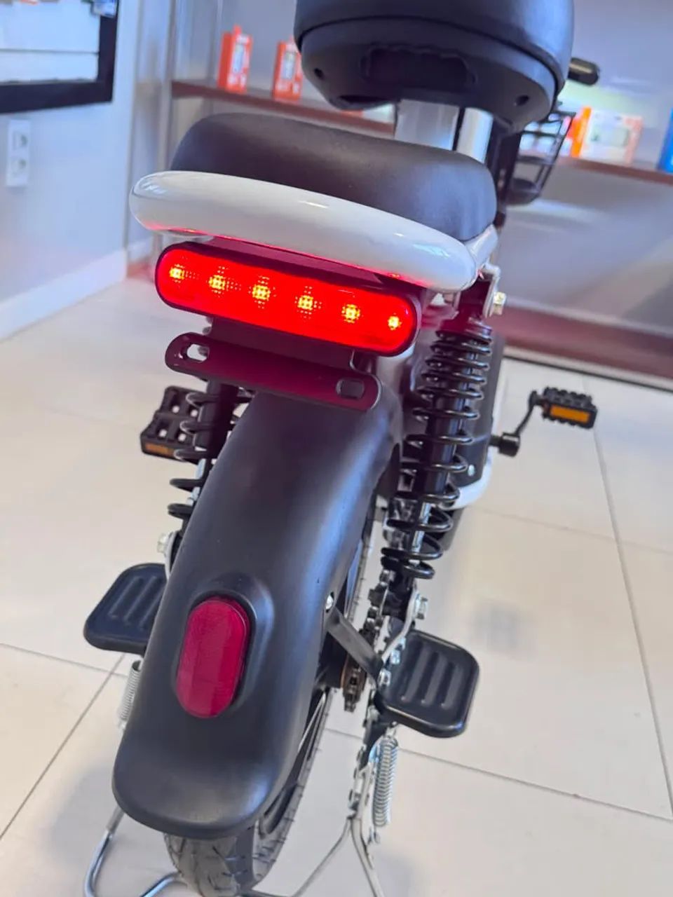 Scooter elétrica 550w nova com garantia  - Foto 2