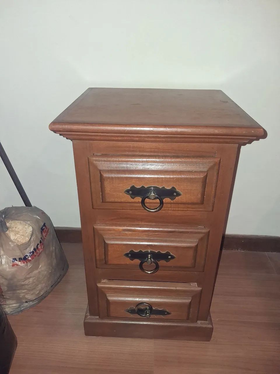 Mesa de cabeceira madeira maciça 64985890184194122