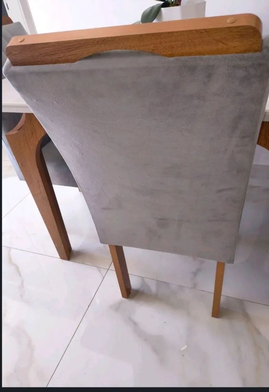 Vendo mesa e cadeiras seminovas - Foto 5