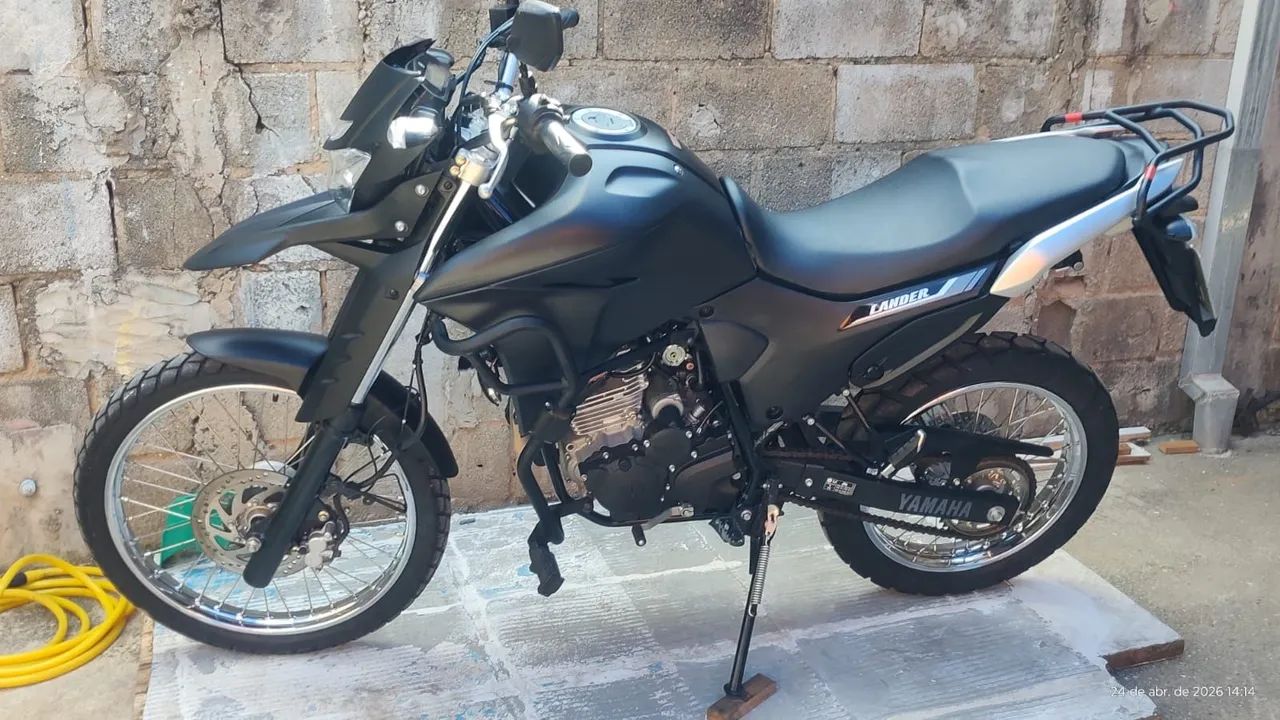 Yamaha Lander 