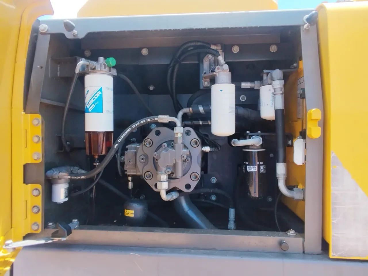 Escavadeira Volvo EC220D ano 2021 - Foto 5