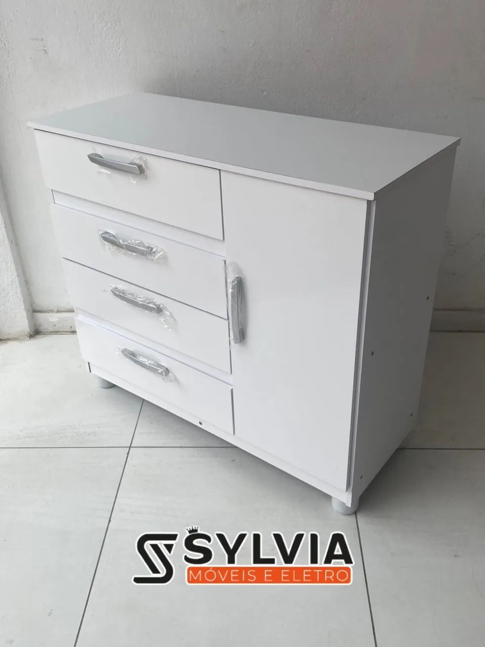 CÔMODA 4 GAVETAS COM SAPATEIRA DE MDF 