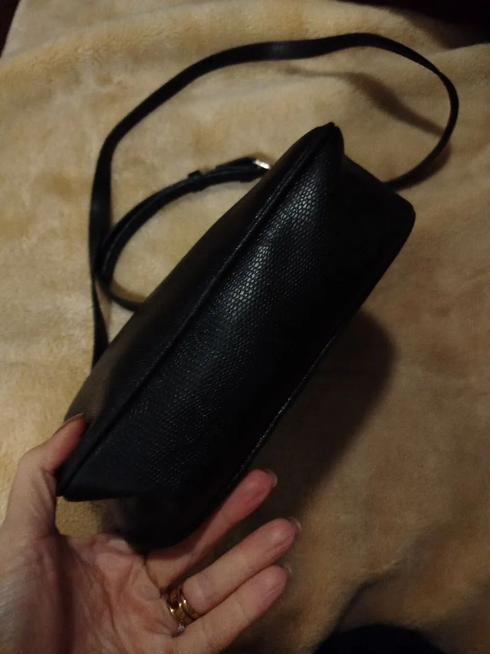 Bolsa transversal preta pequena  - Foto 3