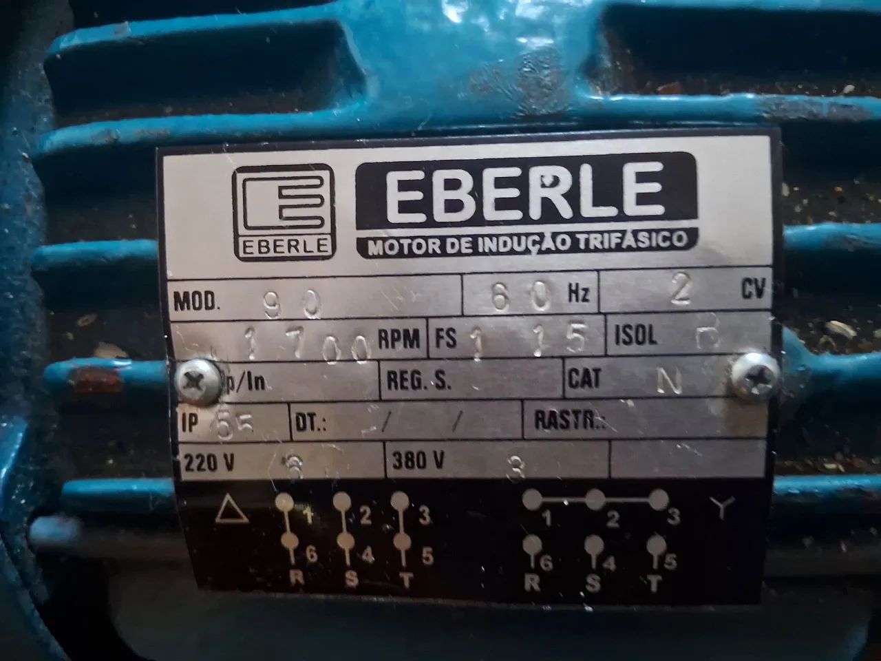Motor elétrico de indução trifásico 2CV EBERLE  - Foto 2