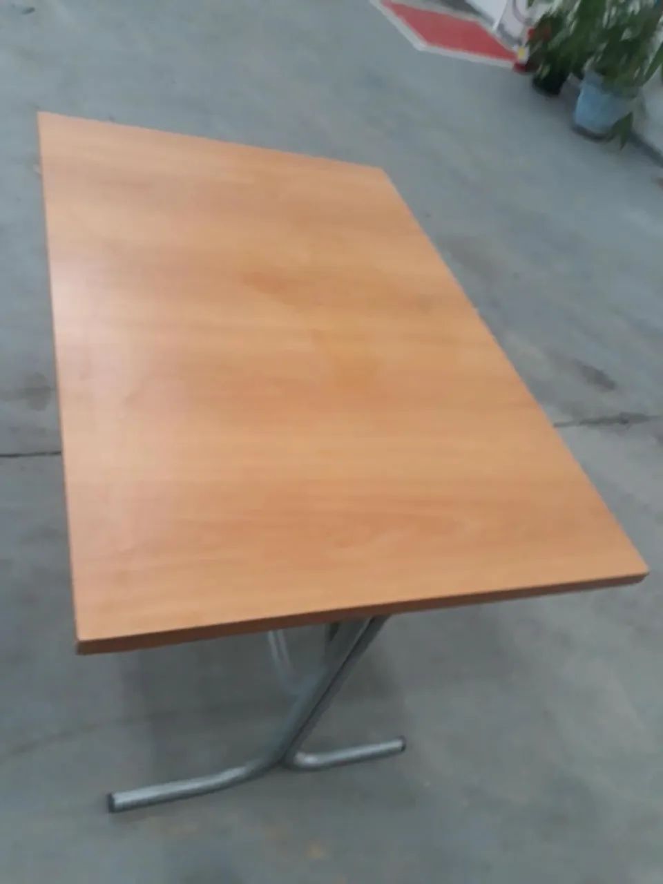 Mesa de Jantar Cor Madeira com Suporte Central - Cozinha - Foto 2
