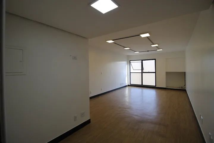 SALA PARA ALUGUEL NO ED. SIA CENTER MALL C/ 33 M2