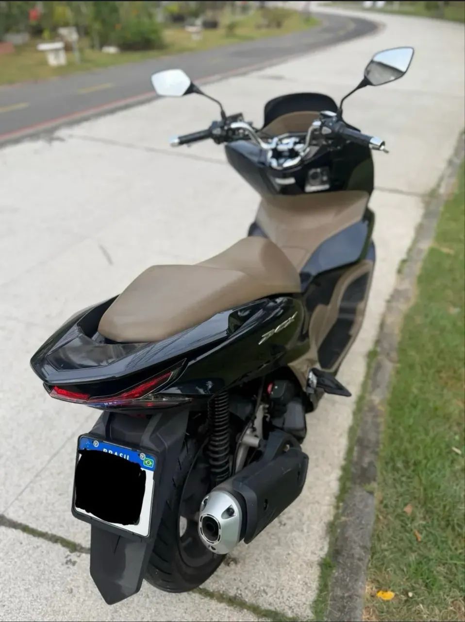 PCX DLX 2025 - Foto 4