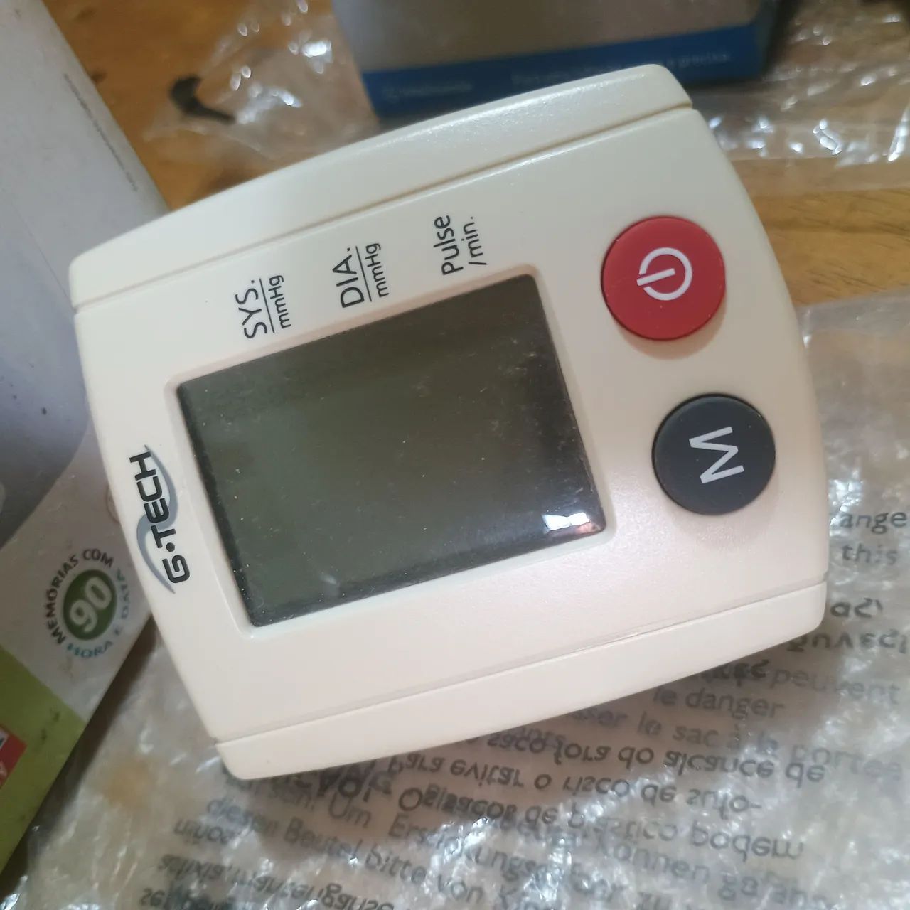 2 monitores de pressão Omron e G-tech. - Foto 4