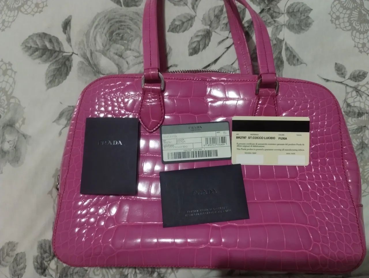 Vendo bolsa feminina marca Prada original  - Foto 5