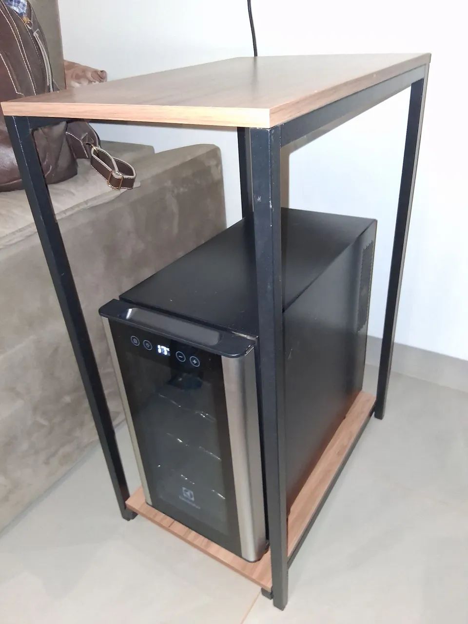 Climatizador de vinhos eletrolux  - Foto 4
