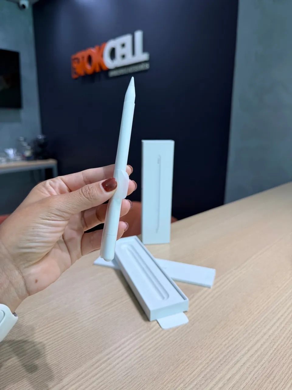 Apple Pencil USBC Nova Sem Uso Garantia Apple até Maio 2027 Com Caixa - Foto 3
