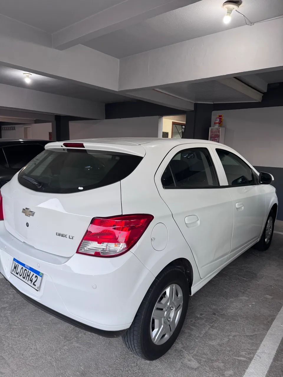 Chevrolet Onix Hatch LT 1.0 8V Flex Power Mec. 4P 2014