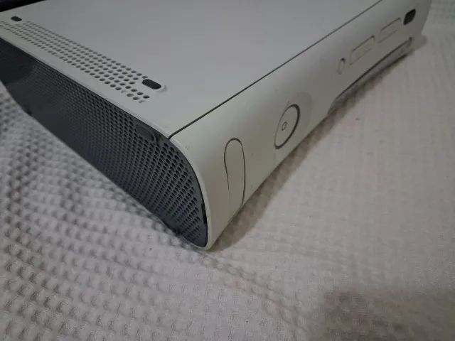 xbox 360 arcade branco com kinect des bloqueado LT - Foto 4