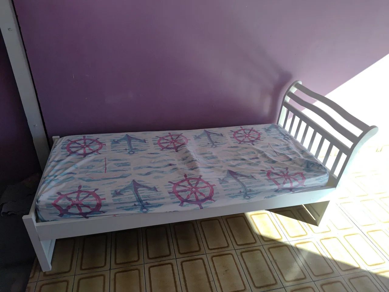 Combo guarda roupas, cama e colchão infantil 