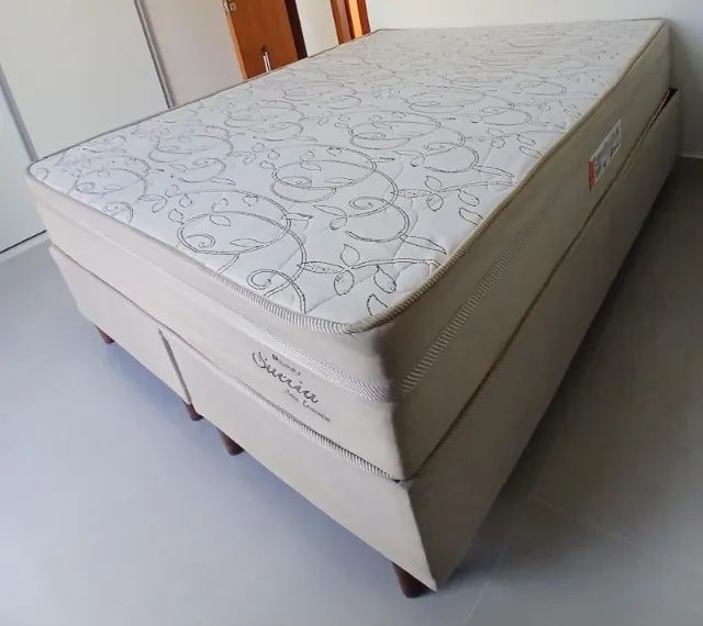 Cama queen 