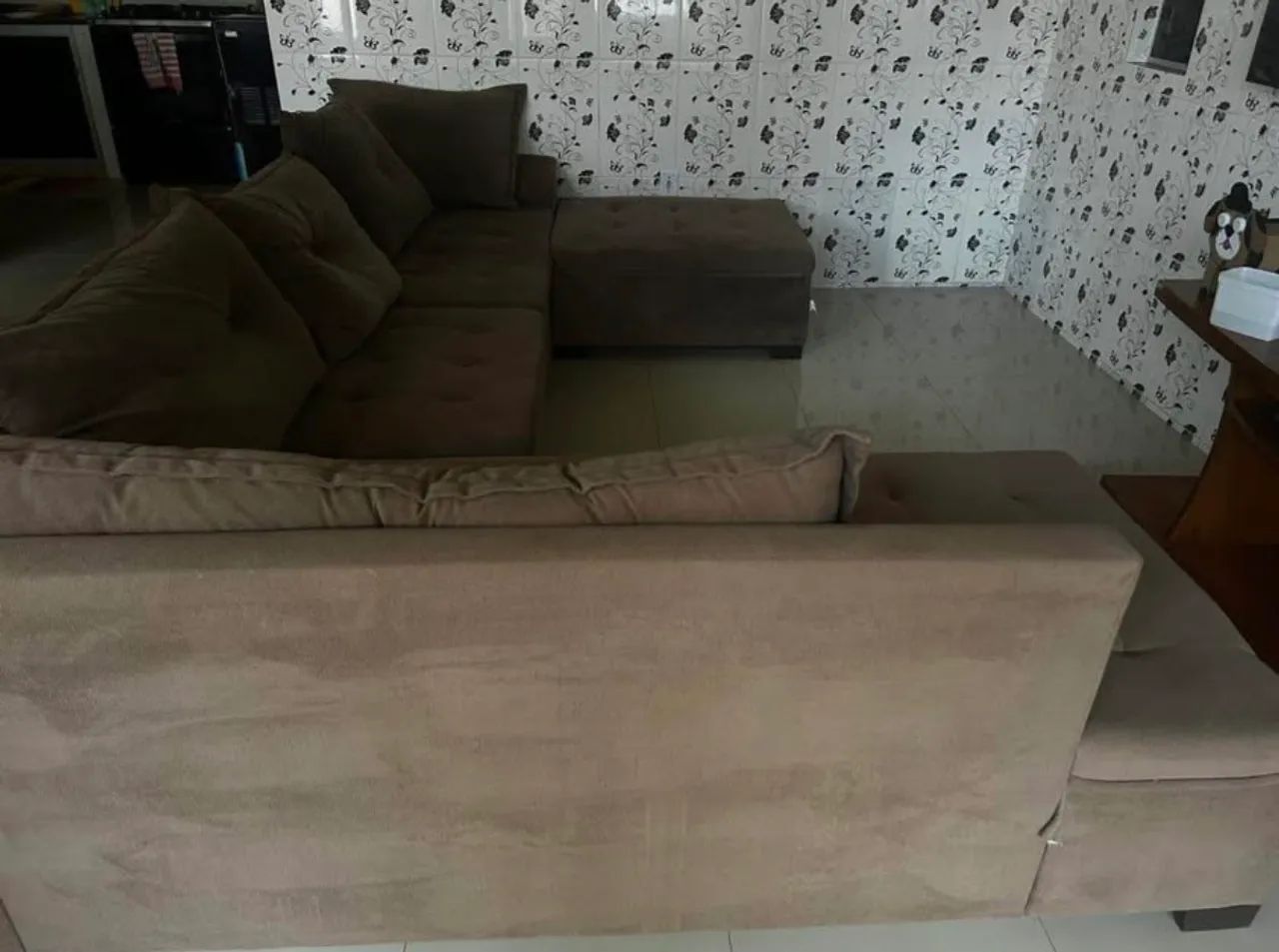 VENDE SOFÁ COM MAIS DE 7 LUGARES - Foto 3
