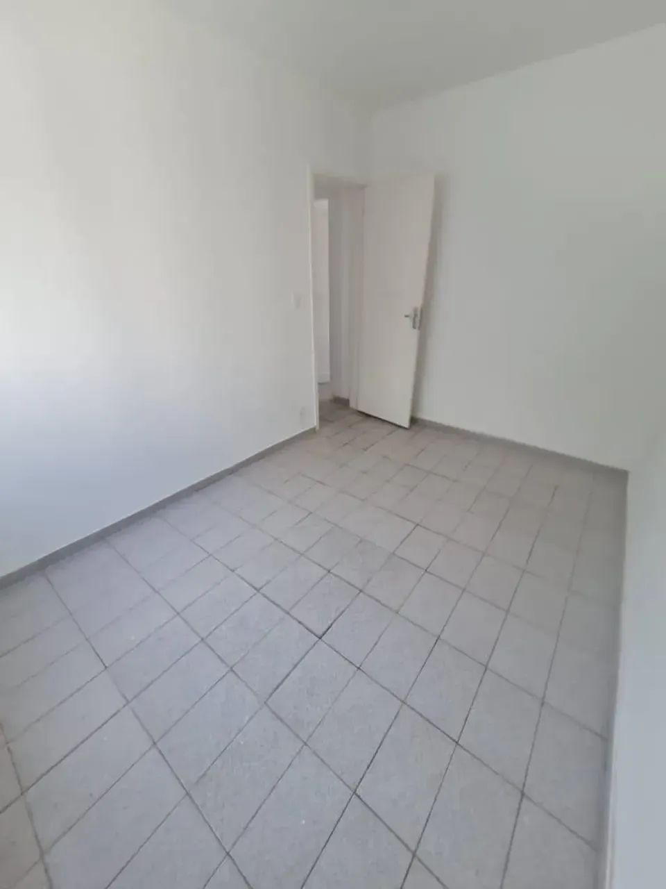 Apartamento em Olaria com 2 quartos próximo a Estação de trem!