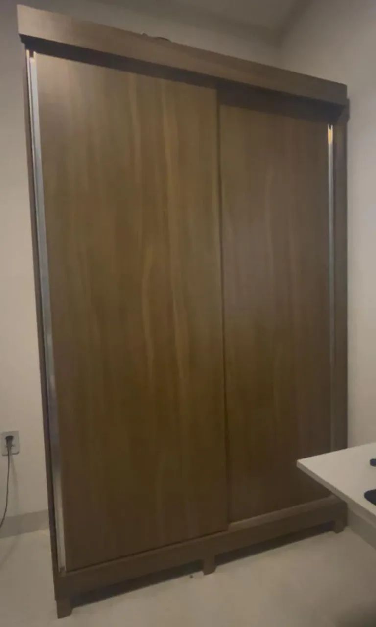 Guarda-roupa 2 portas correr