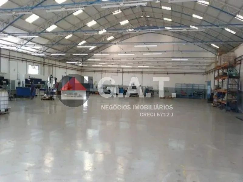Galpão comercial à venda em Boituva-SP, bairro Boa Vista, com 3.200m² de área!