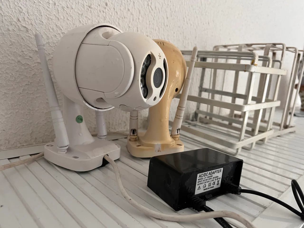 Câmera espiã e grades reforçadas  - Foto 2