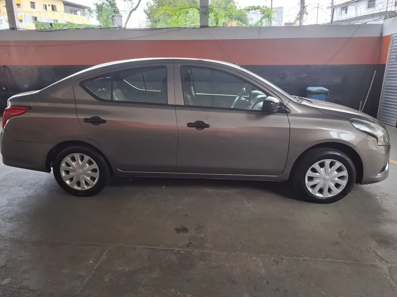 Nissan Versa 2021