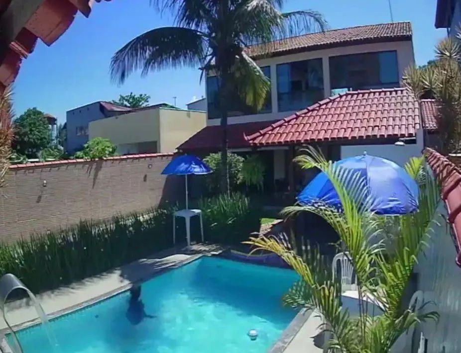 Casa de praia em Vila Velha com ar condicionado piscina churrasqueira área de jogos . - Foto 2