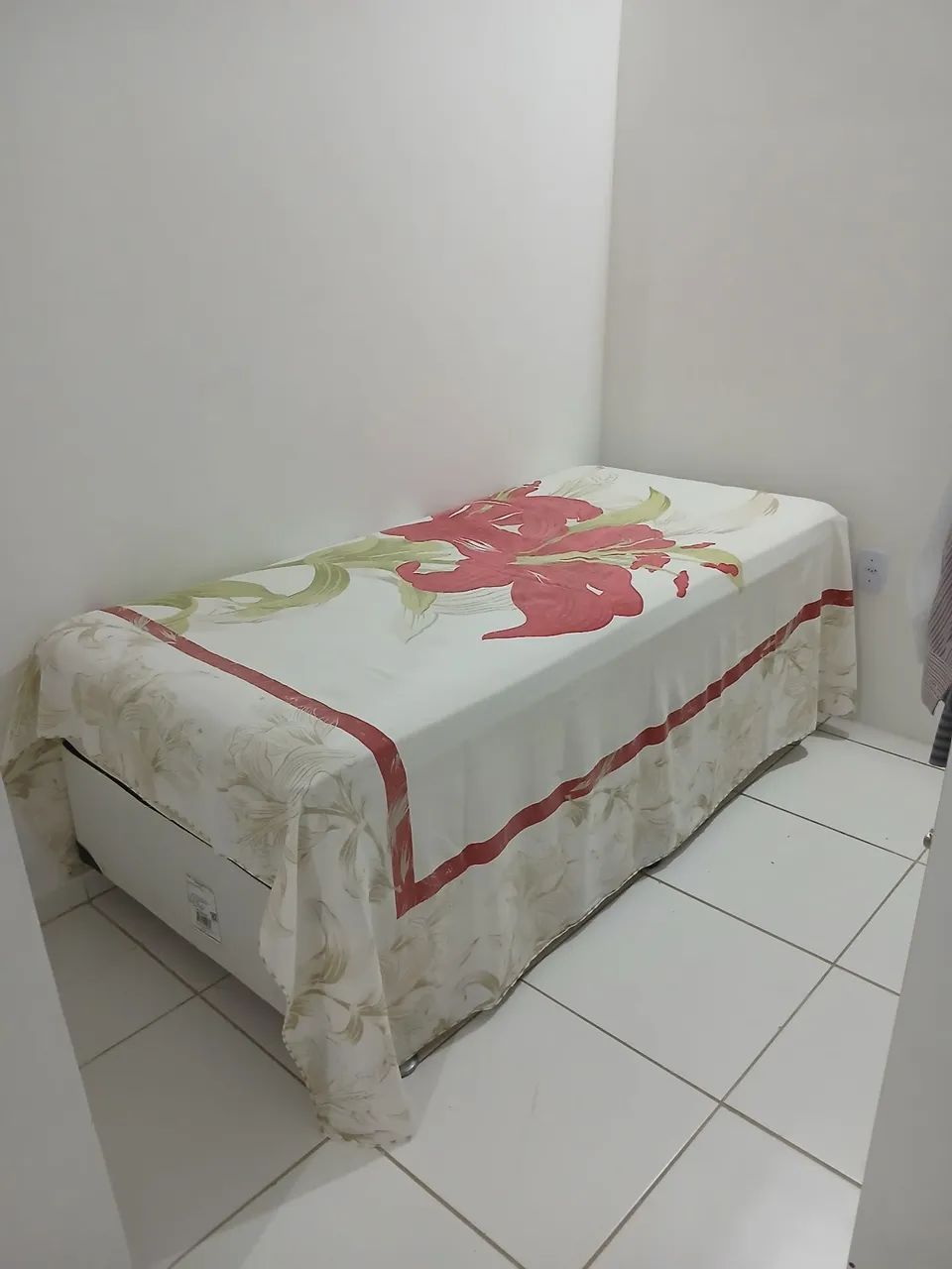Cama Box solteiro Porto Molas ensacadas 