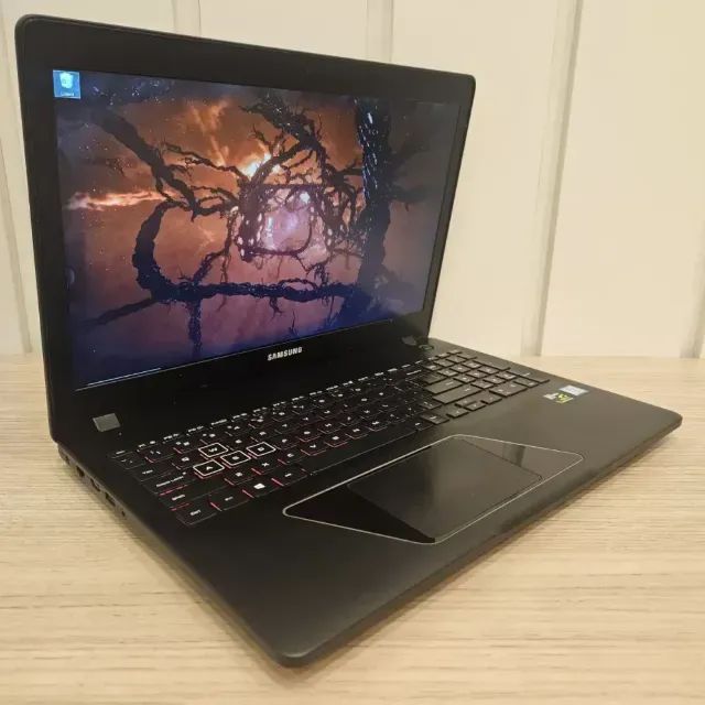 Notebook Samsung Odyssey i7 7th - 8Gb Ram - GTX 1050 - SSD e 1Tb HD - Foto 2