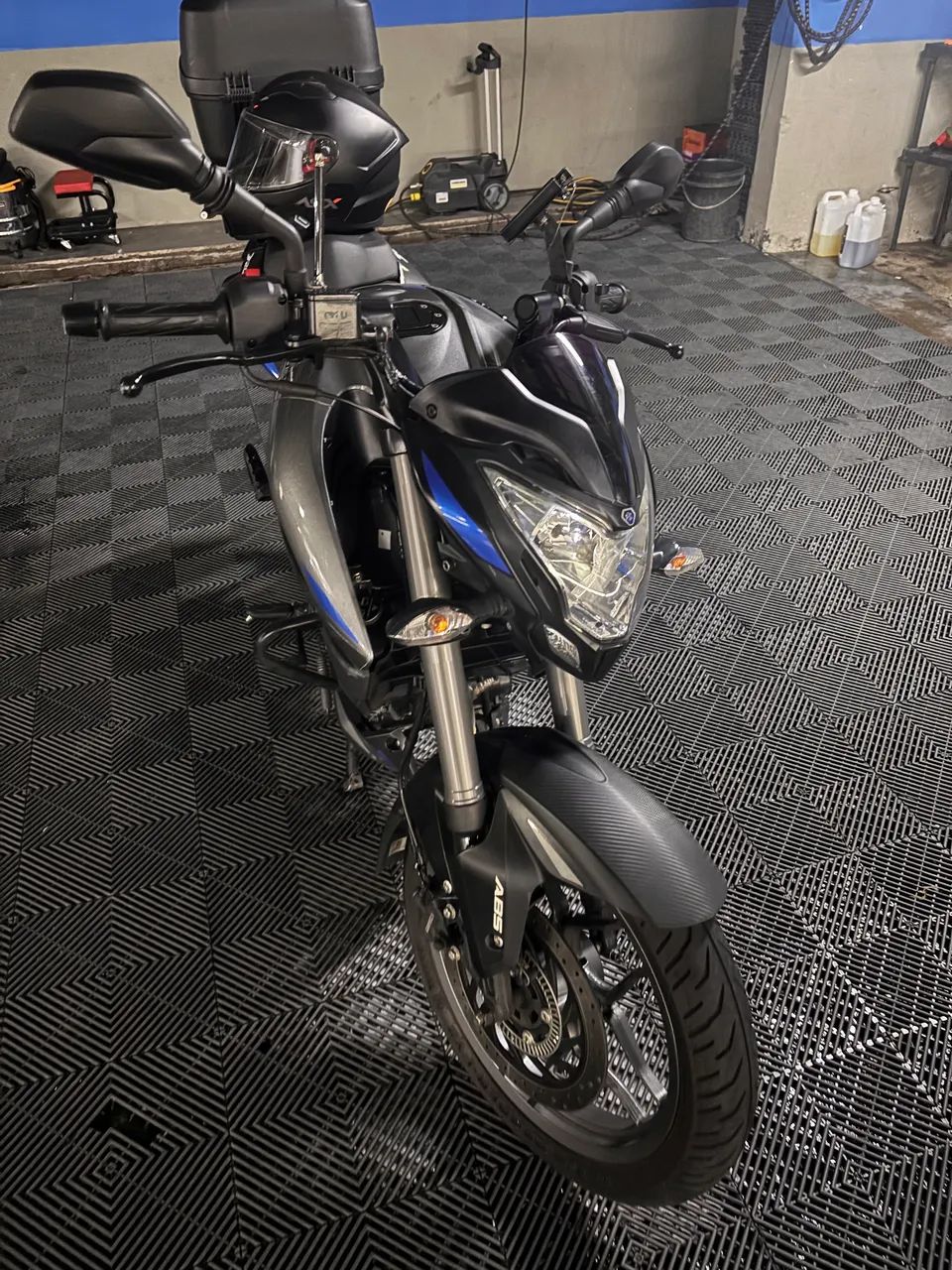 Bajaj Dominar 200 - Foto 4
