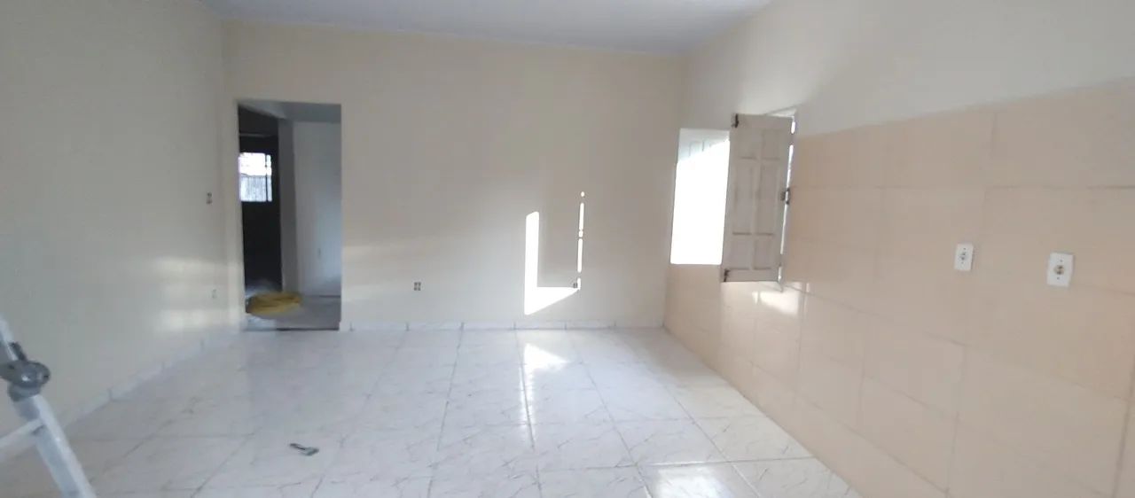 VENDO CASA TOTALMENTE REFORMADA, LONGE DE ALAGAMENTOS - ACEITO VEÍCULO  - Foto 3