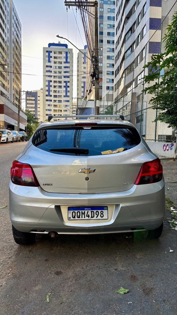 Chevrolet Onix ONIX HATCH Joy 1.0 8V Flex 5p Mec. 2019