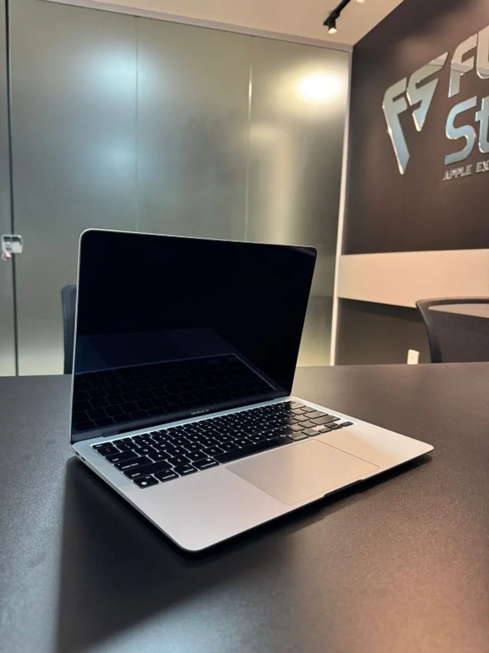 Macbook Air M1 8GB 256GB 89% Silver - Foto 3
