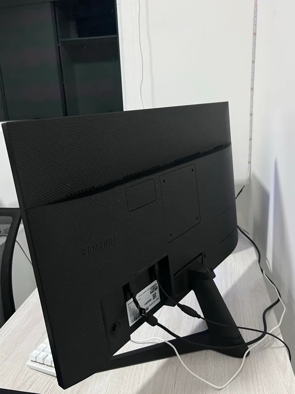 Monitor T350419359487825684482